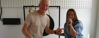 Her står trommelærer H.C. Mogensen sammen med sanglærer Elsebeth Nolsøe Lund