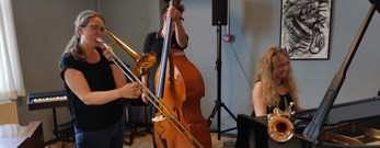 Lowbrass lærer Sara Steengaard Christensen spiller trombone